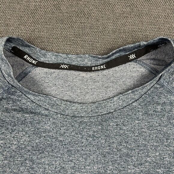 Rhone Shirt Mens Medium Blue Gray Tech Short Sleeve Active Casual Training Tee - Picture 2 of 6